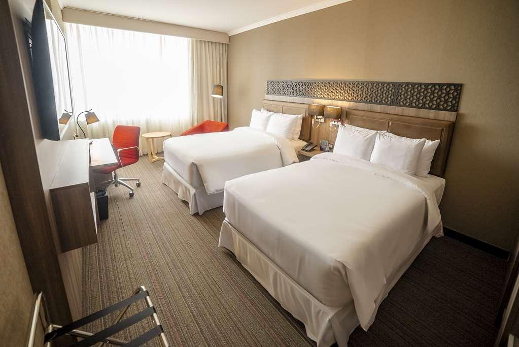 Doubletree By Hilton Trujillo Hotel Encalada Szoba fotó