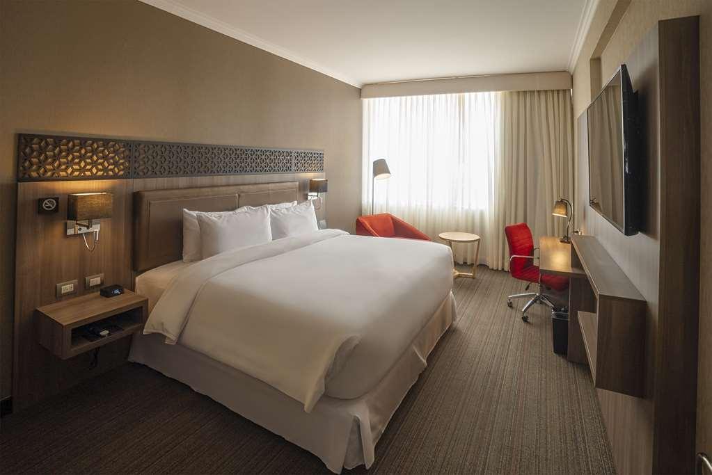 Doubletree By Hilton Trujillo Hotel Encalada Szoba fotó